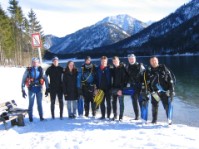 Auch bei Schnee kann getaucht werden